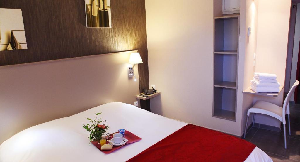 Hotel Le Coudon La Farlede Phòng bức ảnh